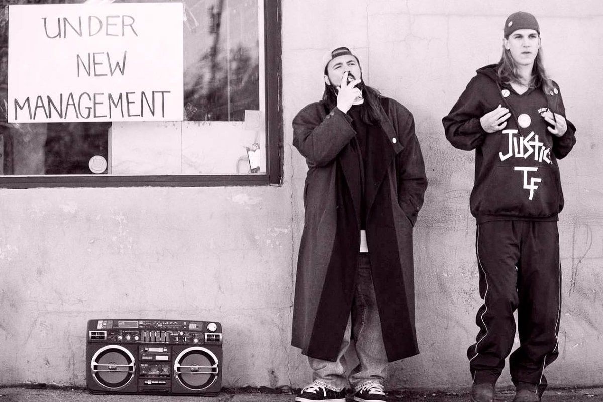 Film still from Kevin Smith's seminal 90s indie low budget film Clerks, featuring Jay and Silent Bob.