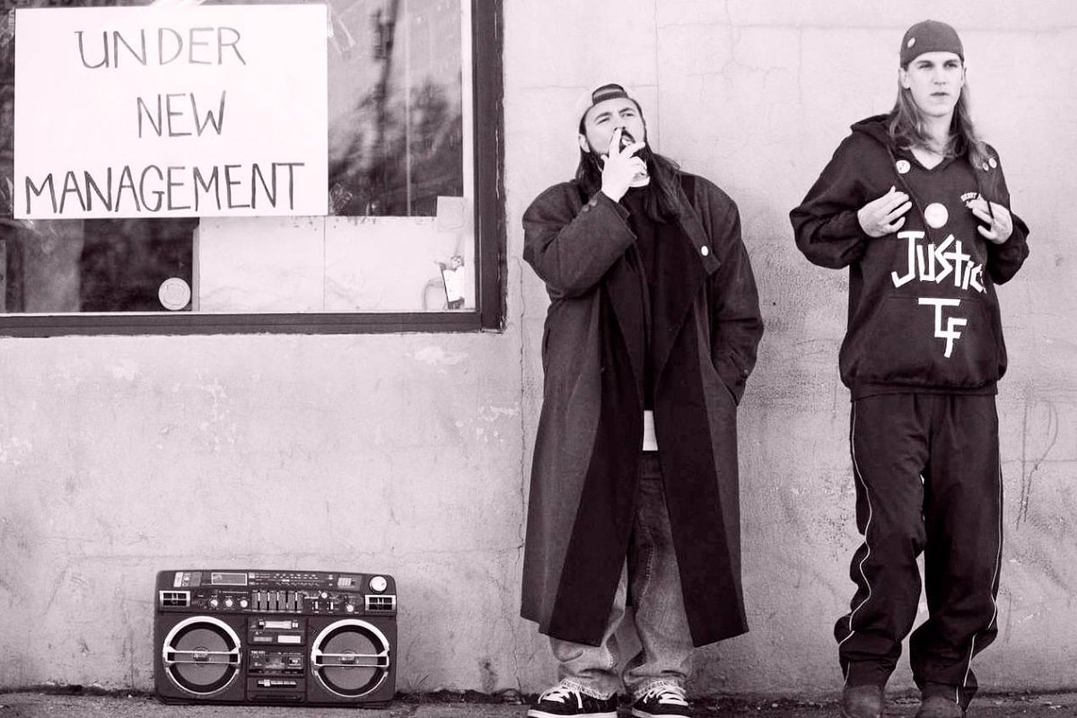 Film still from Kevin Smith's seminal 90s indie low budget film Clerks, featuring Jay and Silent Bob.